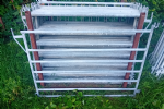 tussen hekjes babybox 